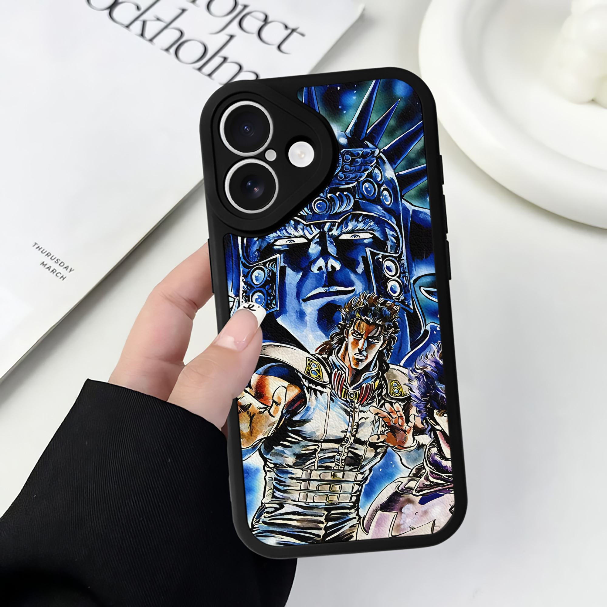 （画像用） 北斗の拳 Fist of the North Star 【iPhone 16シリーズ対応】シリコンスマホケース（レザー調） 材質：シリコン